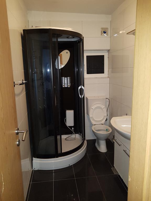 Apartman 4 Kilometar To City Centar Split Exterior foto